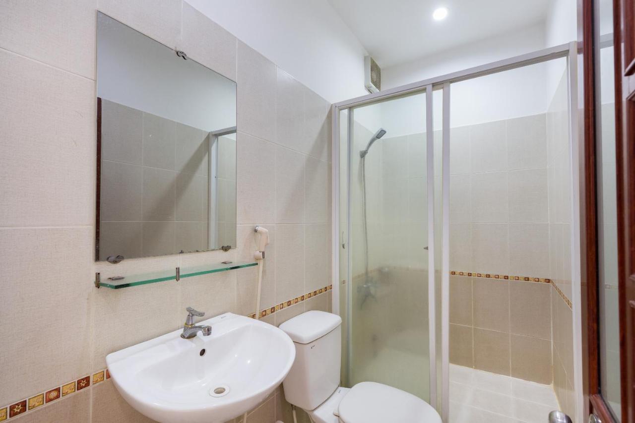 Oyo 424 Minh Anh Hotel Хошимин Экстерьер фото