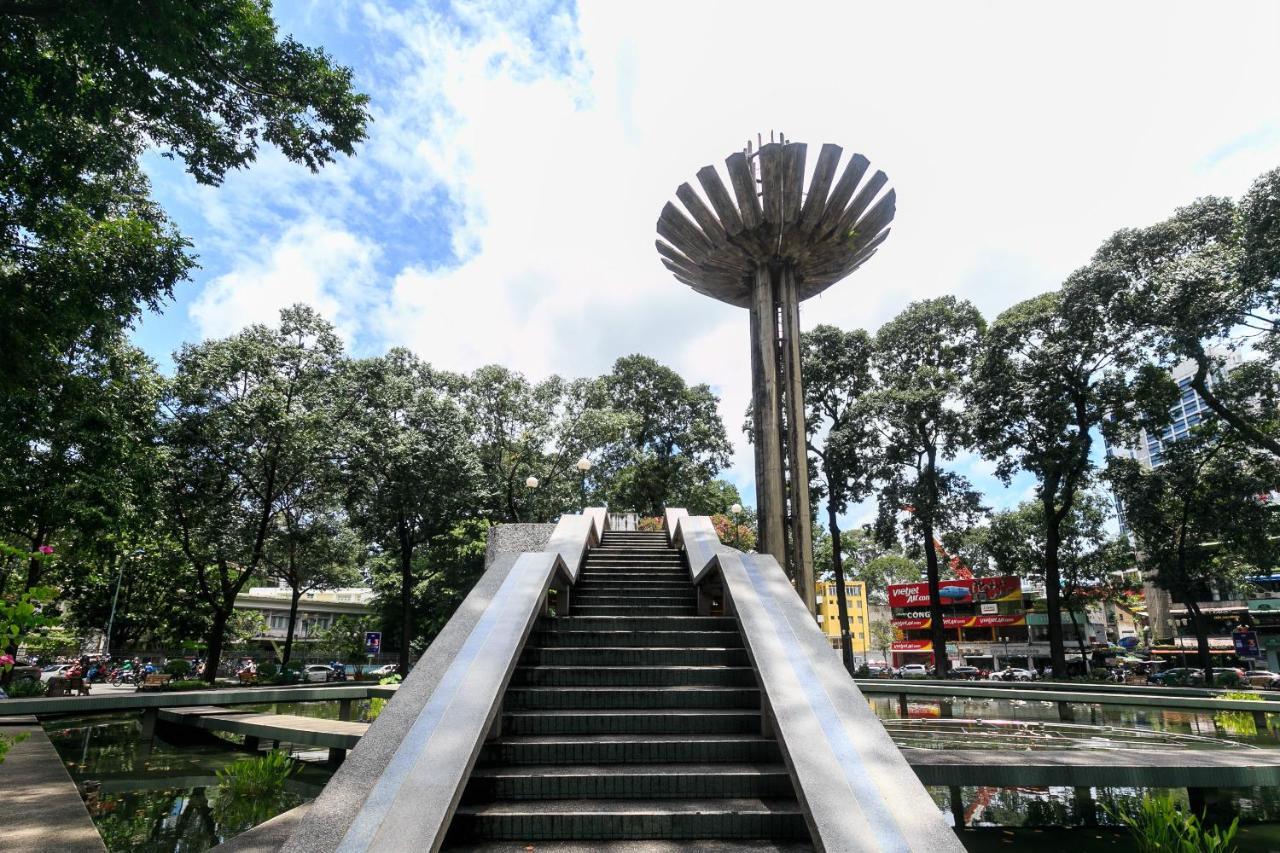 Oyo 424 Minh Anh Hotel Хошимин Экстерьер фото